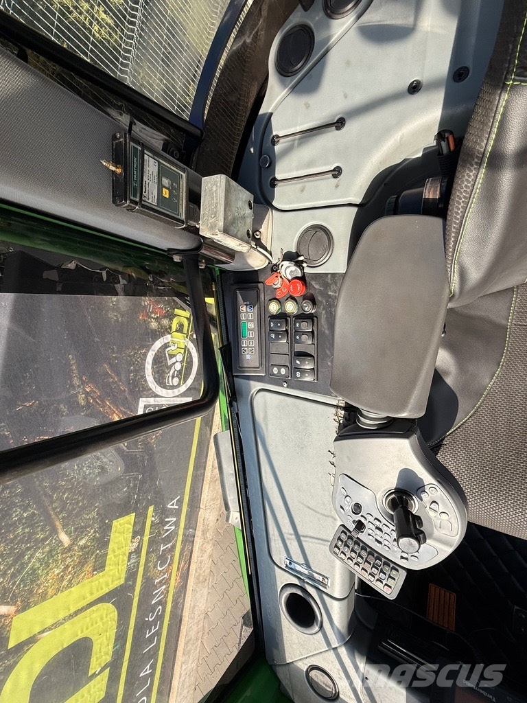 John Deere 1210E Autocargadoras