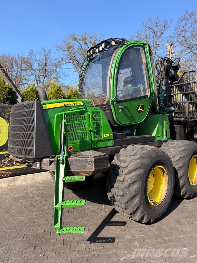 John Deere 1210E Autocargadoras