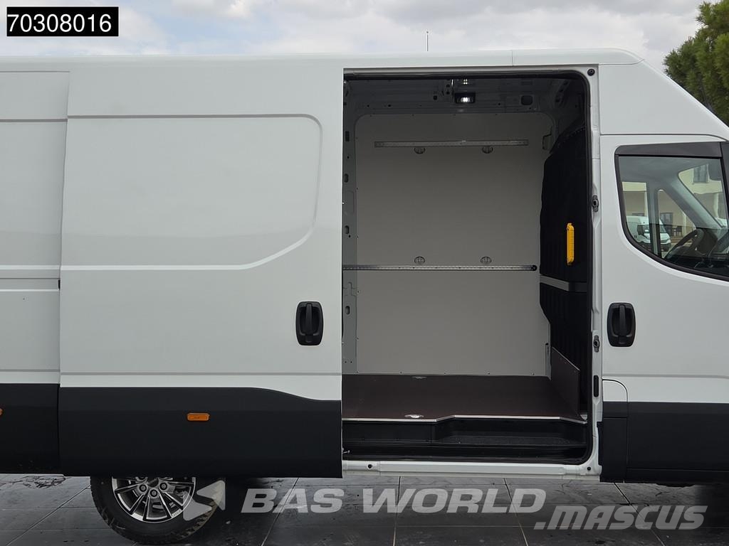 Iveco Daily 35S21 3.0L - Automático - 210CV - L2H2 - LED Furgonetas cerradas