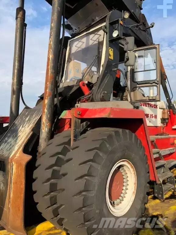 Svetruck TMF 15/11 Dohvatni viljuškari
