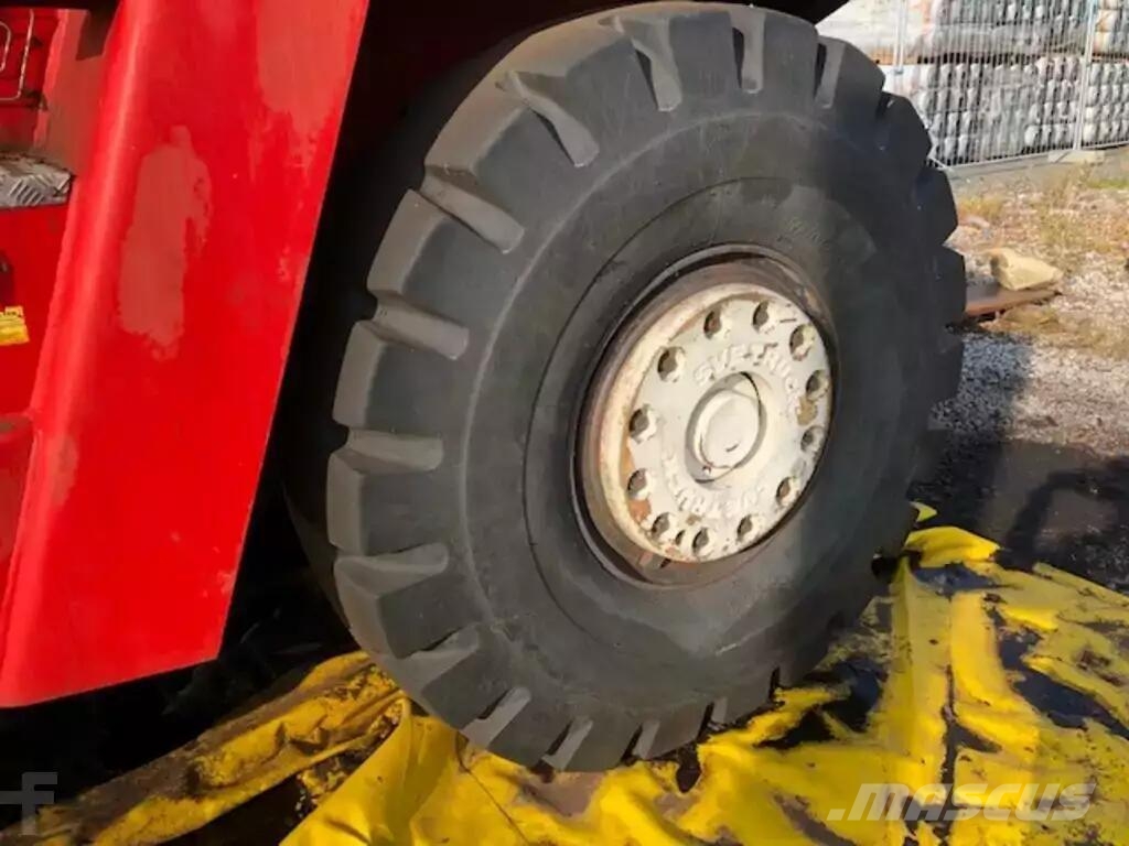 Svetruck TMF 15/11 Dohvatni viljuškari