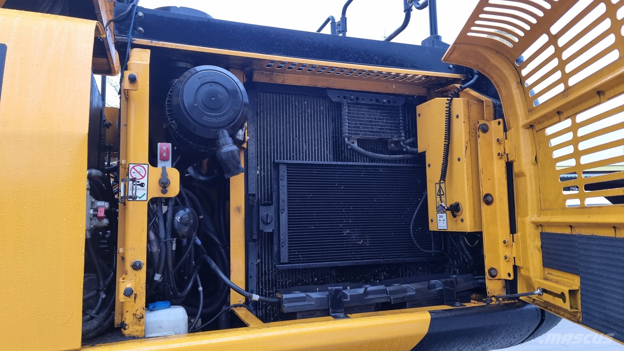 JCB JS 160 W Колёсные экскаваторы