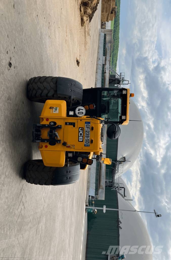 JCB 560-80 agri xtra Dtvt Teleskopski viličarji