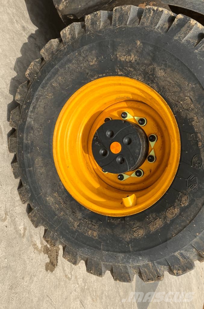 JCB 560-80 agri xtra Dtvt Teleskopski viličarji