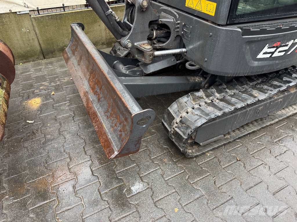 Bobcat E 27z Minigraafmachines < 7t