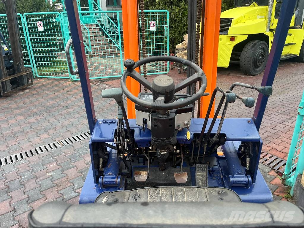 Toyota 5FGF25 V-4125 IO LPG forklifts
