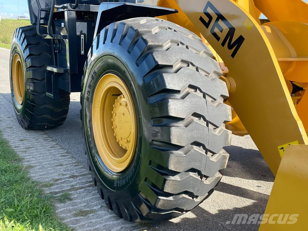 SEM 655D Wielladers
