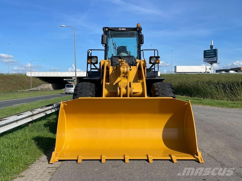SEM 655D Wielladers