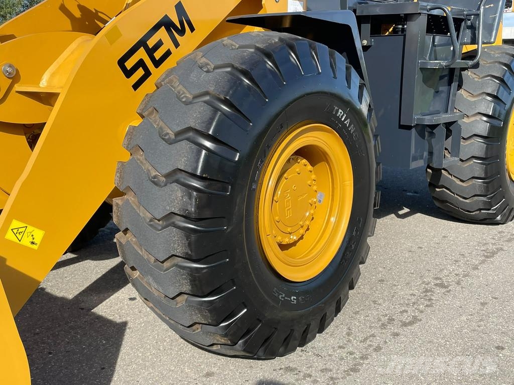 SEM 655D Wielladers