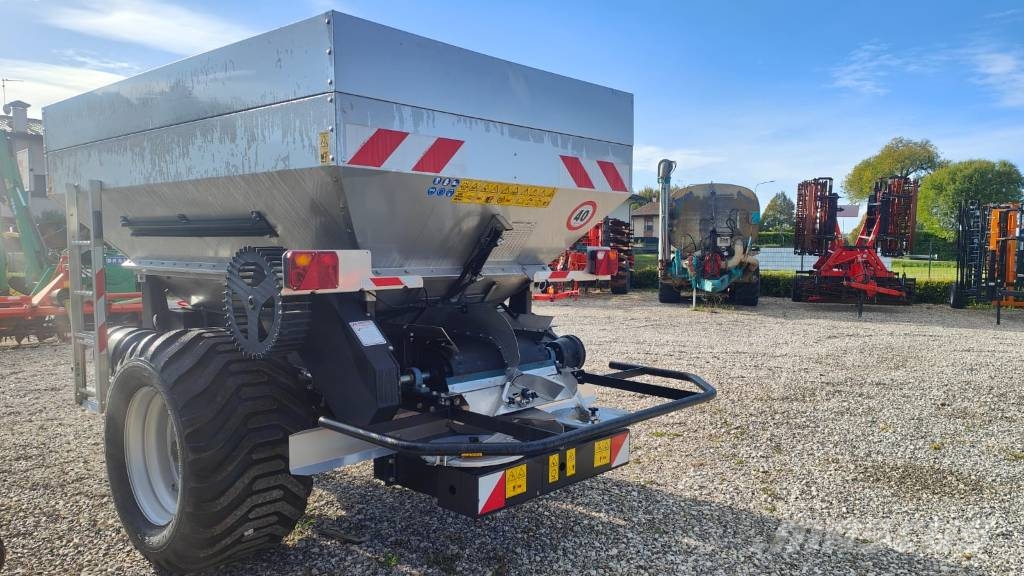 Cosmo TXR-S 6000 Kunstgjødselspreder