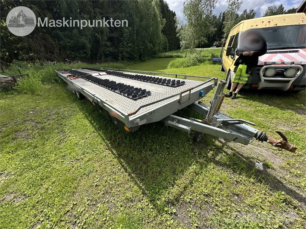 Agados Donna B3 Special Vehicle transport trailers