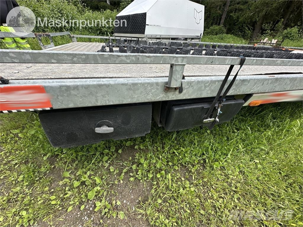 Agados Donna B3 Special Vehicle transport trailers