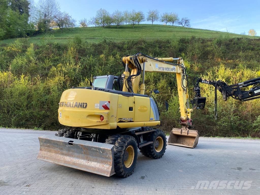New Holland MH Plus Ratiniai ekskavatoriai