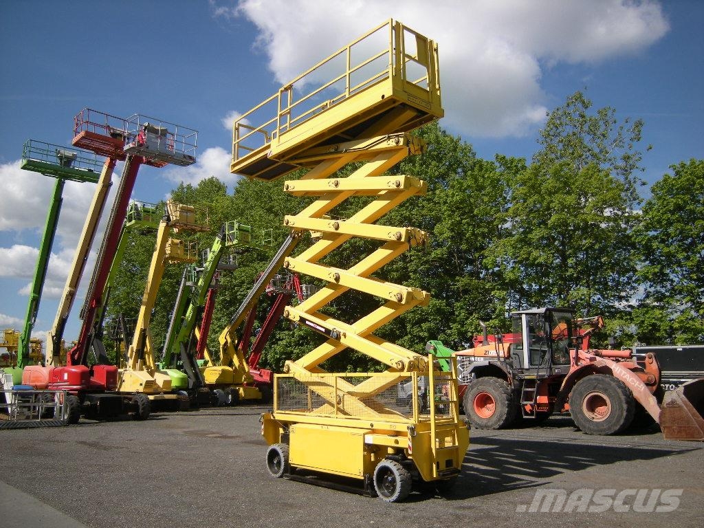 Holland Lift HL 190E12 剪式升降機