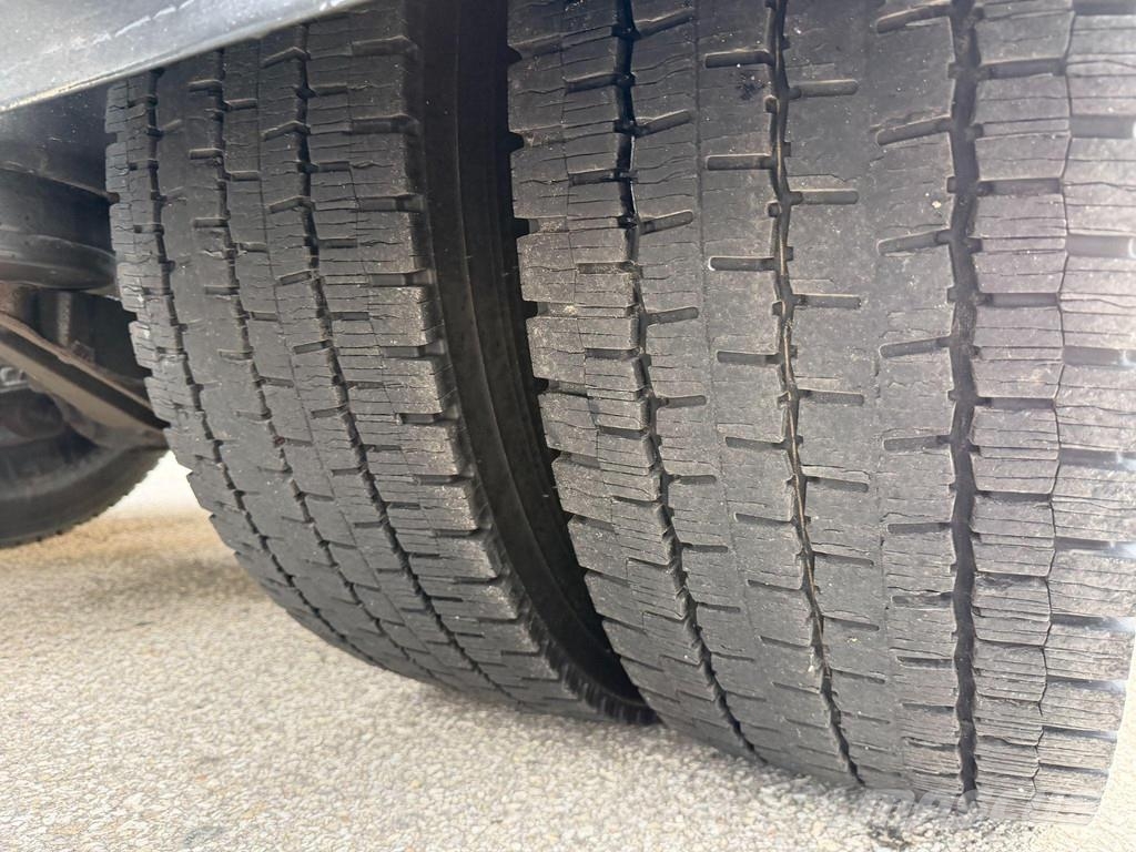 Volvo FH500 6x2*4 EURO6 + RETARDER + CHASSIS 7700mm Chassis Cab trucks