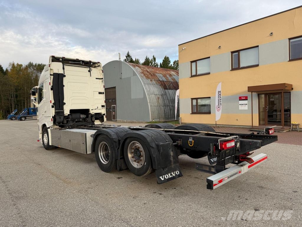 Volvo FH500 6x2*4 EURO6 + RETARDER + CHASSIS 7700mm Chassis Cab trucks