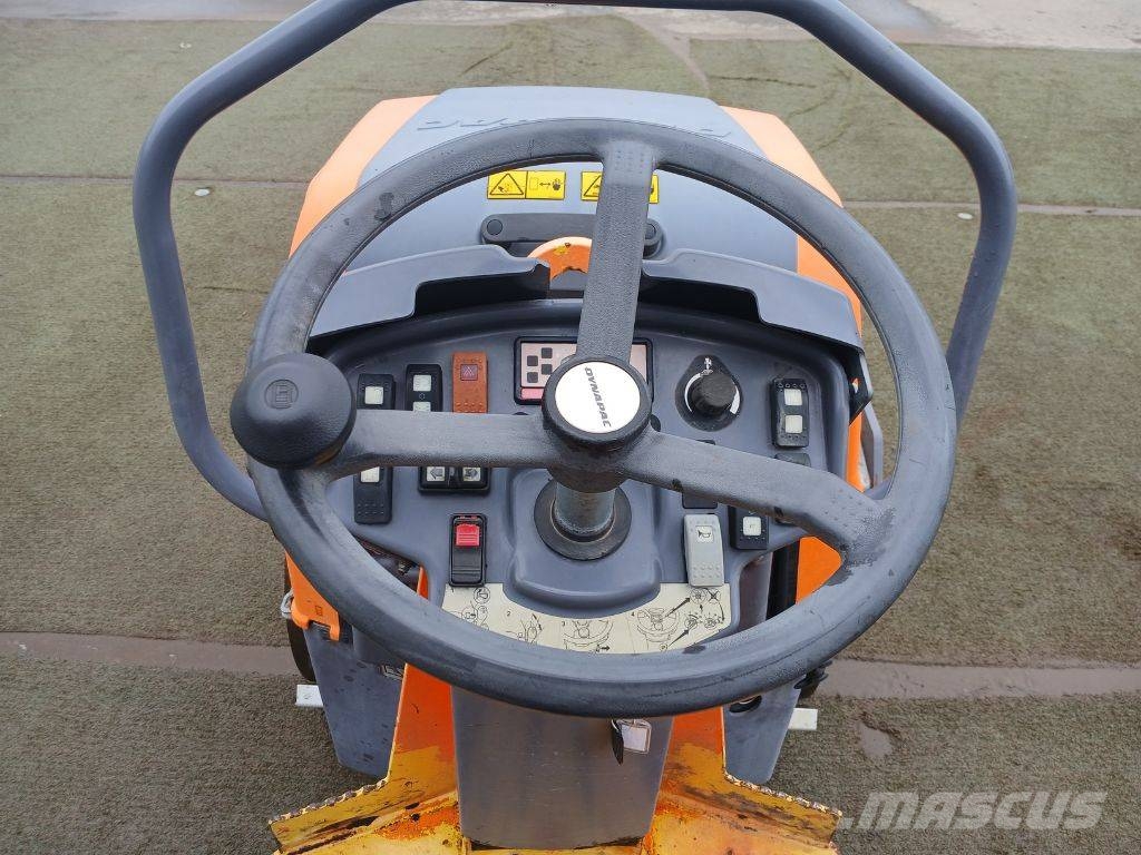 Dynapac CC 1000, Vält Rodillos de doble tambor