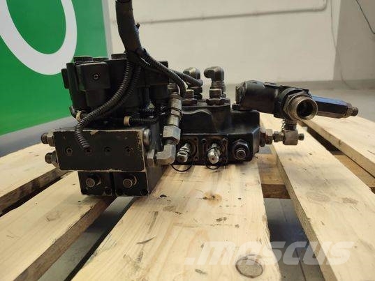 Terex 2506 hydraulic distributor Hidrolik