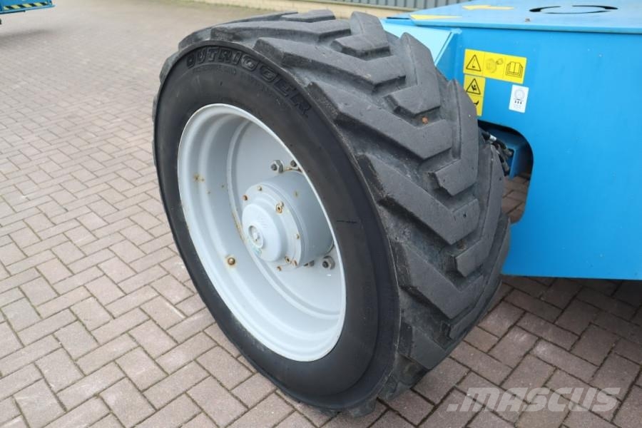 Genie S125 Diesel, 4x4x4 Drive, 40.1m Working Height, 24 Teleskooppipuominostimet
