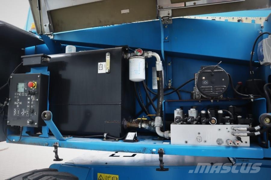 Genie S125 Diesel, 4x4x4 Drive, 40.1m Working Height, 24 Teleskooppipuominostimet