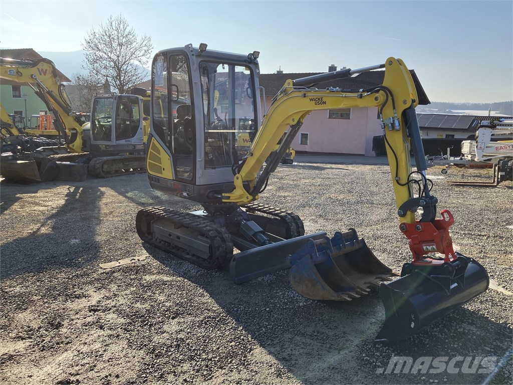 Wacker Neuson ET24 حفارات زحافة