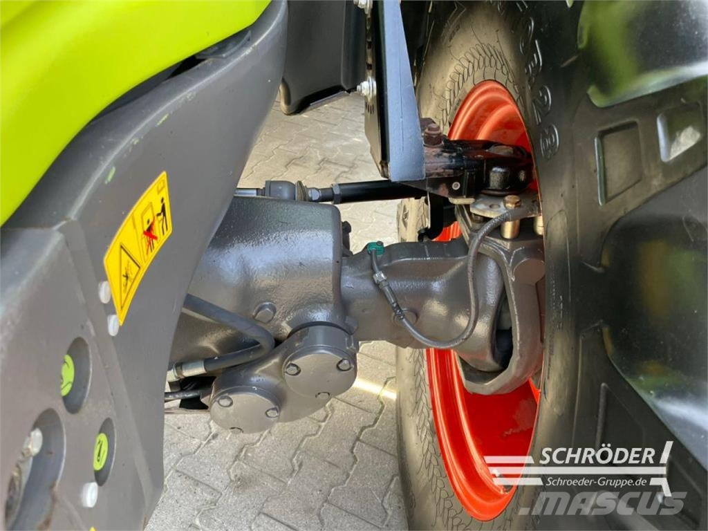 CLAAS AXION 830 CMATIC Traktori