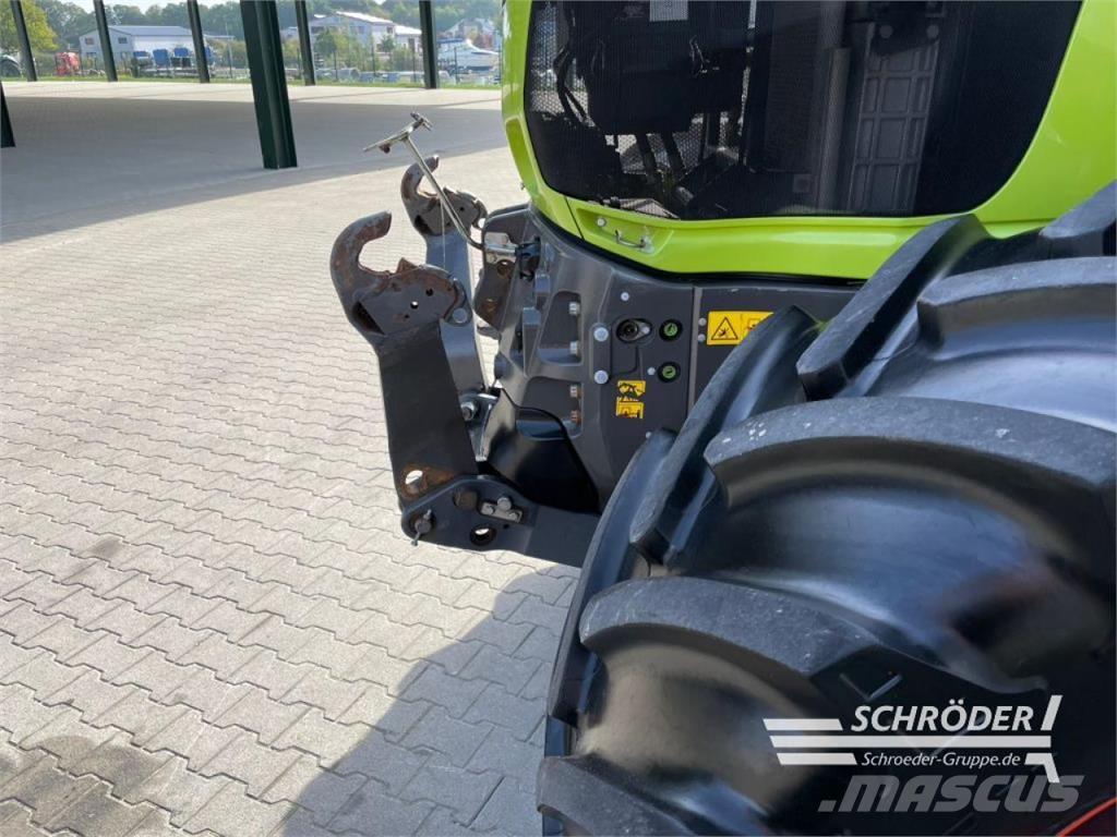 CLAAS AXION 830 CMATIC Traktori
