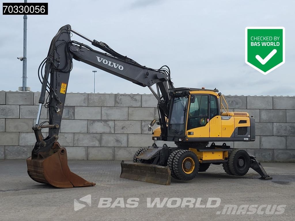 Volvo EW210 D Outrigers + Blade حفارات بعجل