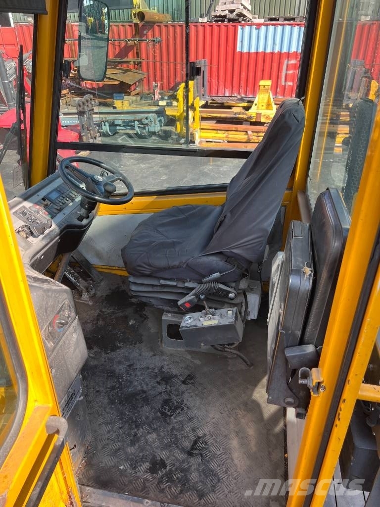 Terberg YT182 Terminal tractors