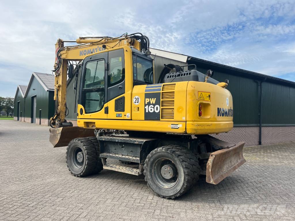 Komatsu PW 160-8 حفارات بعجل