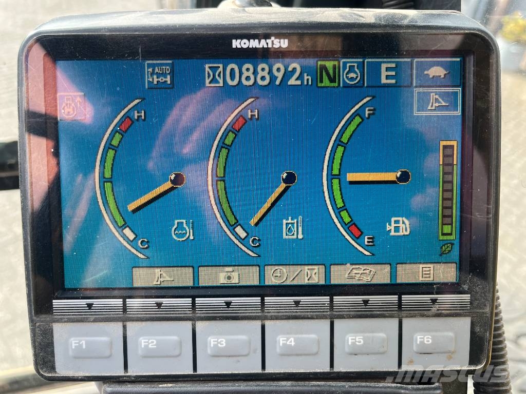 Komatsu PW 160-8 حفارات بعجل
