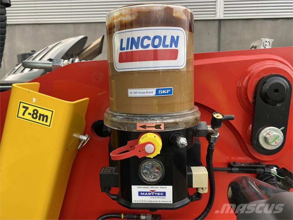 Manitou MLT737-130PS+ ELITE ST5 معدات مناولة لأغراض الزراعة