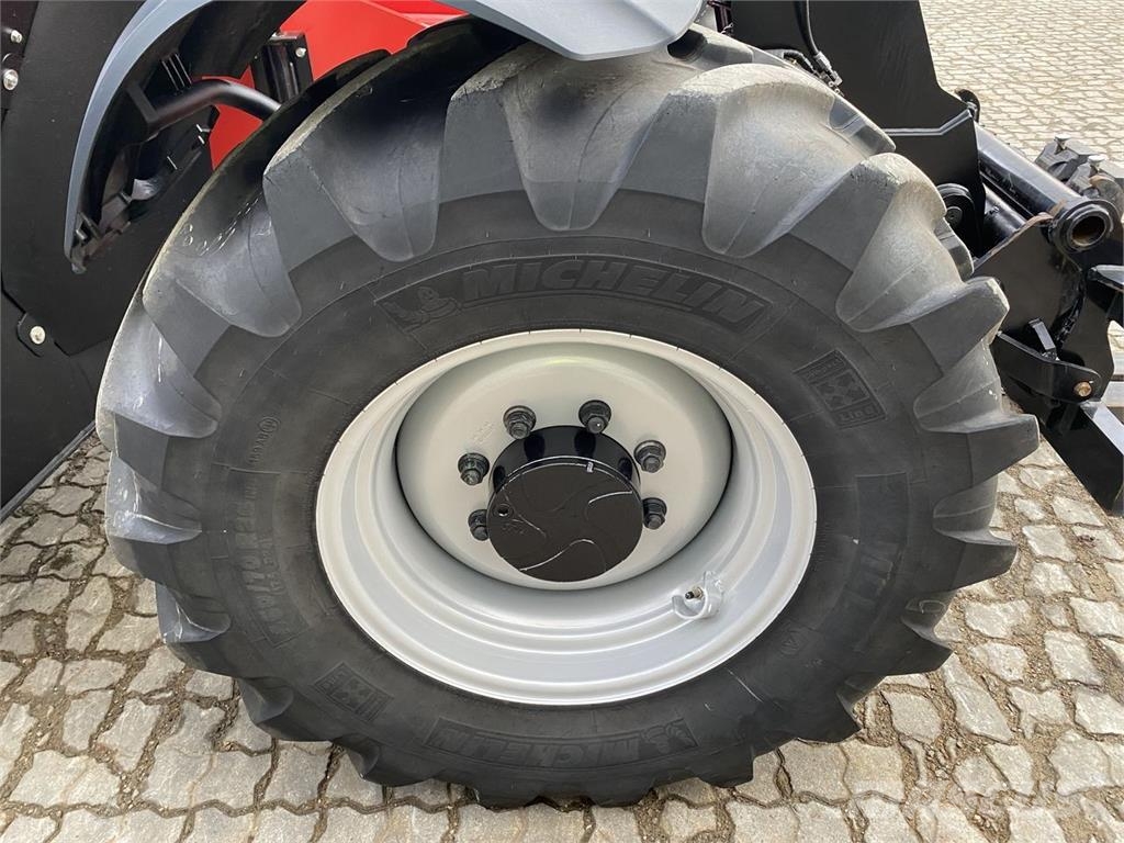 Manitou MLT737-130PS+ ELITE ST5 معدات مناولة لأغراض الزراعة