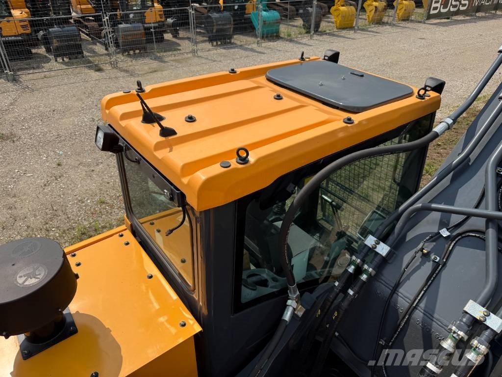 Hyundai HX360L - New / Unused / Hammer Lines Bageri guseničari