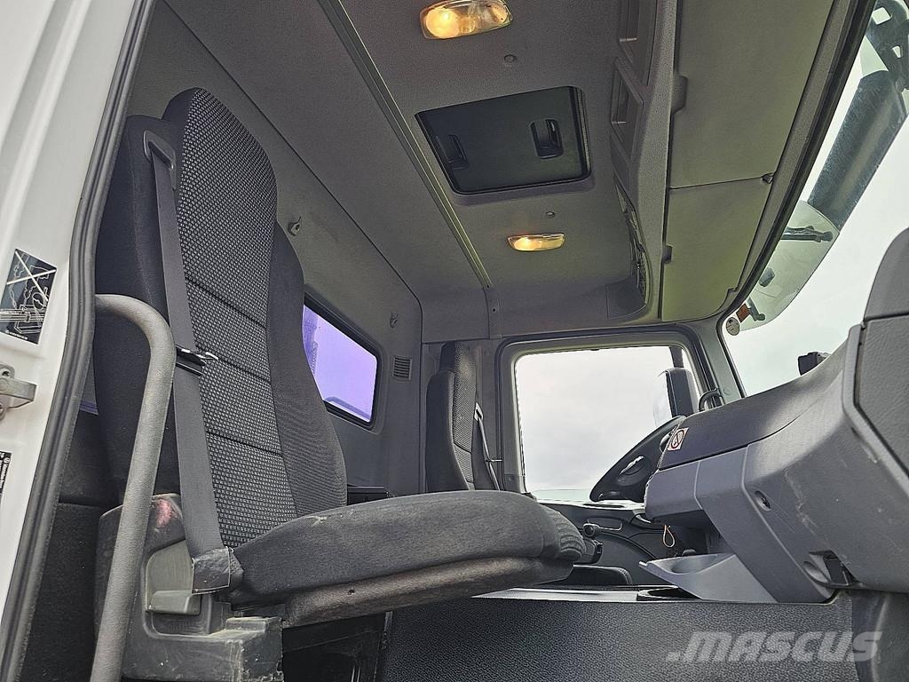 Mercedes-Benz ACTROS 2632 MP3 6X4 HIAB 122B-2 自卸式货车