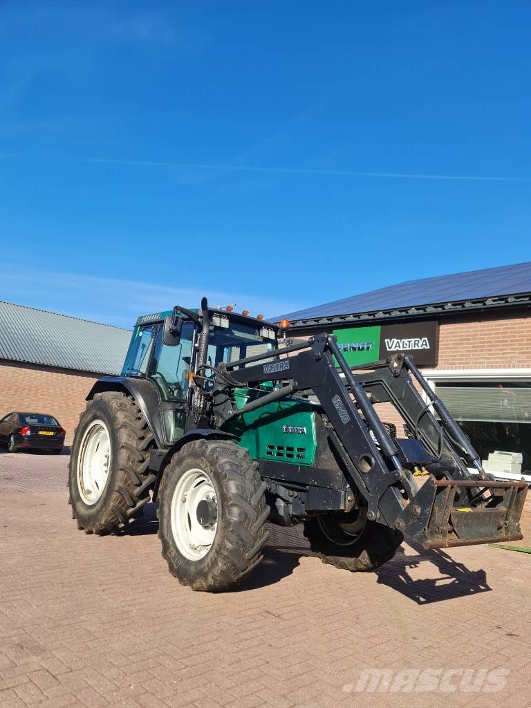 Valtra 6550 Hitech Tractoren