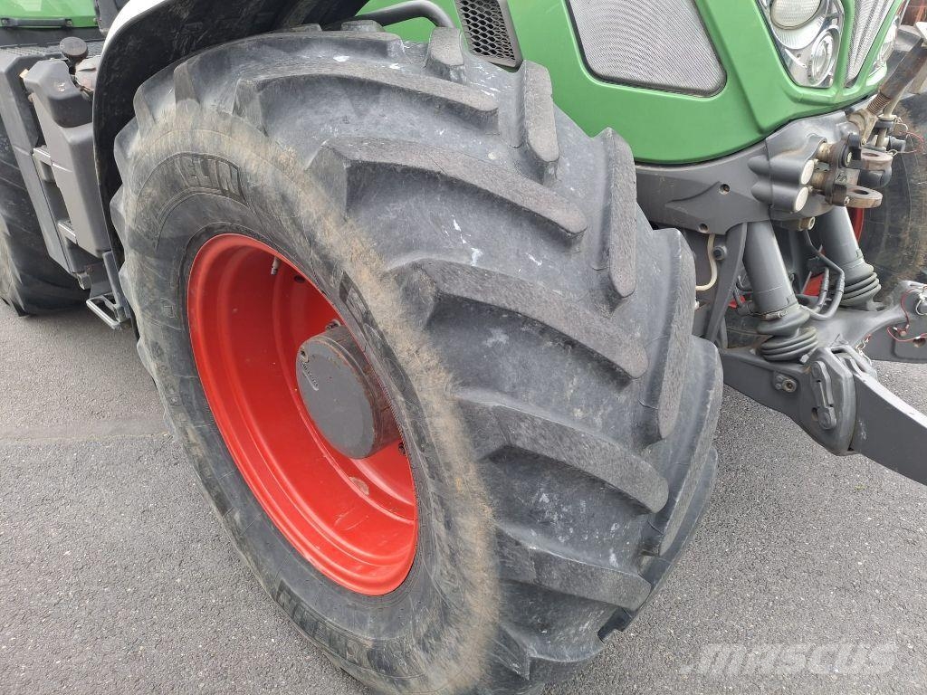 Fendt 716 PROFI SCR Трактори