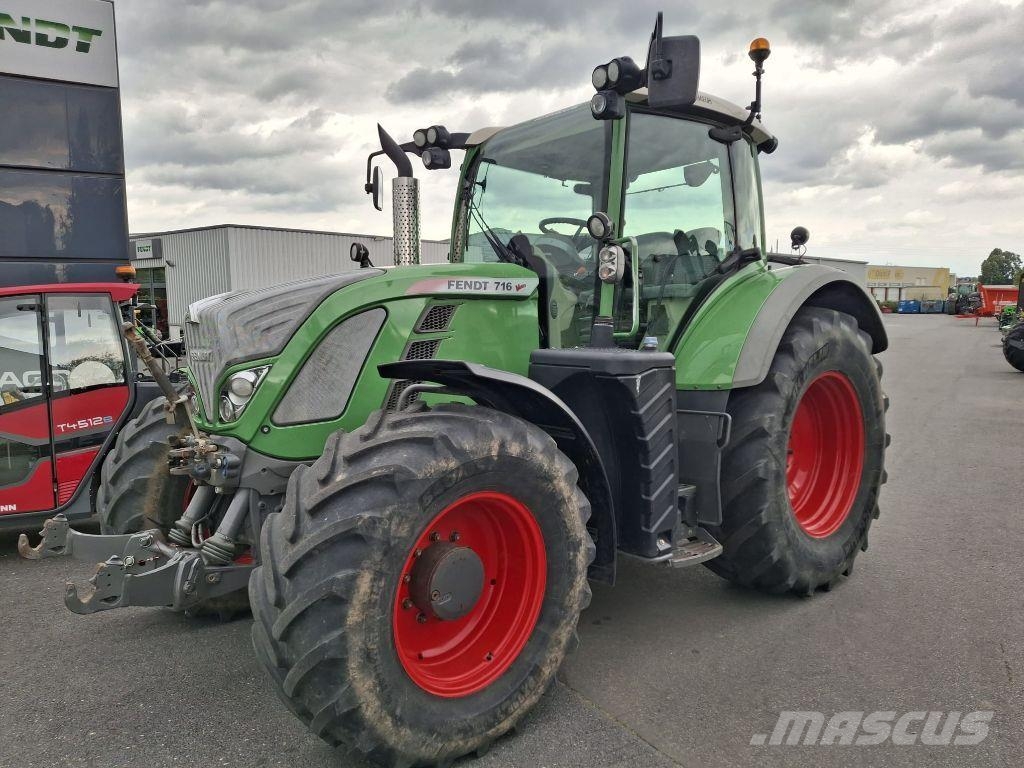 Fendt 716 PROFI SCR Трактори