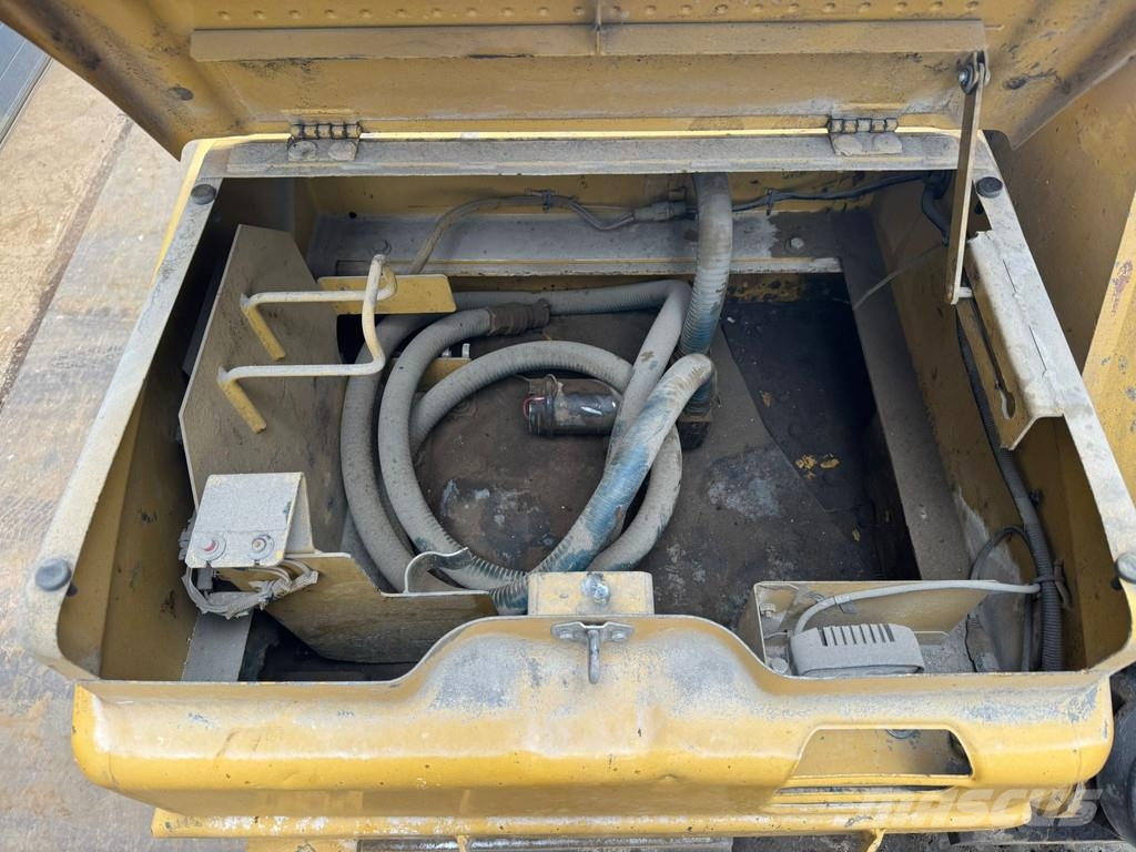 CAT 336D 特殊油圧ショベル