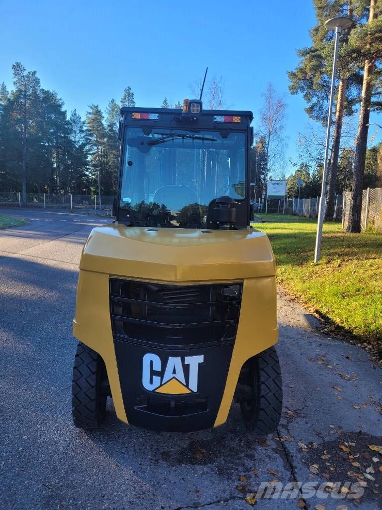 CAT DP50 NB Diesel Trucker