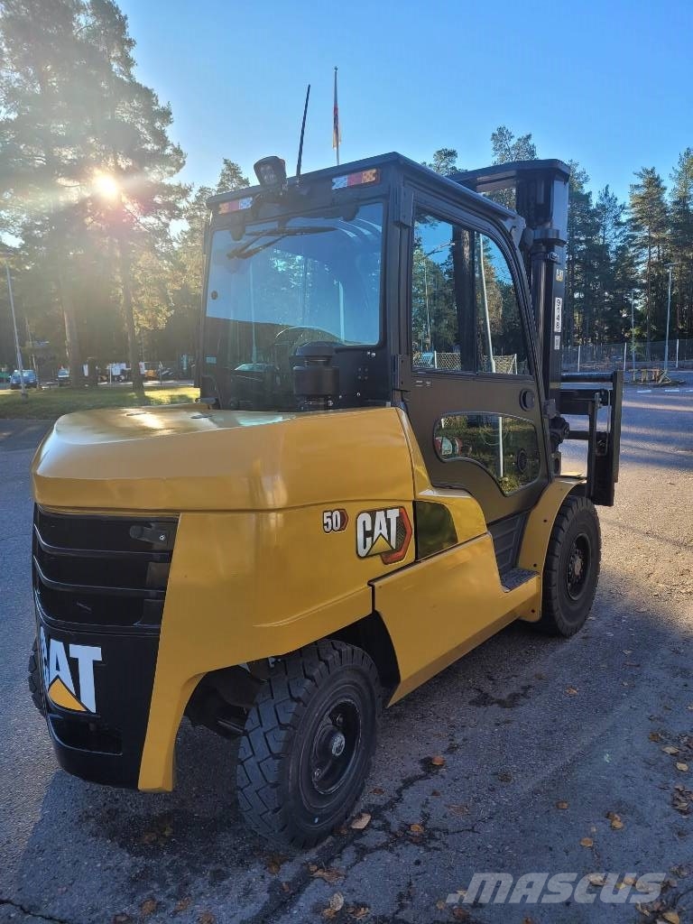 CAT DP50 NB Diesel Trucker