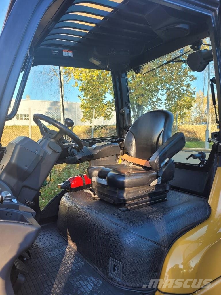 CAT DP50 NB Diesel Trucker