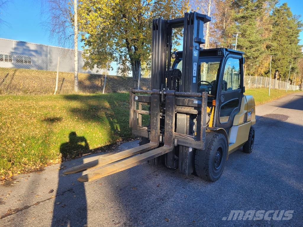 CAT DP50 NB Diesel Trucker