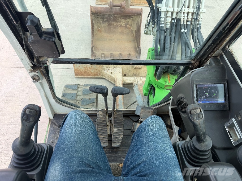Takeuchi TB 260 Mini pelle < 7t