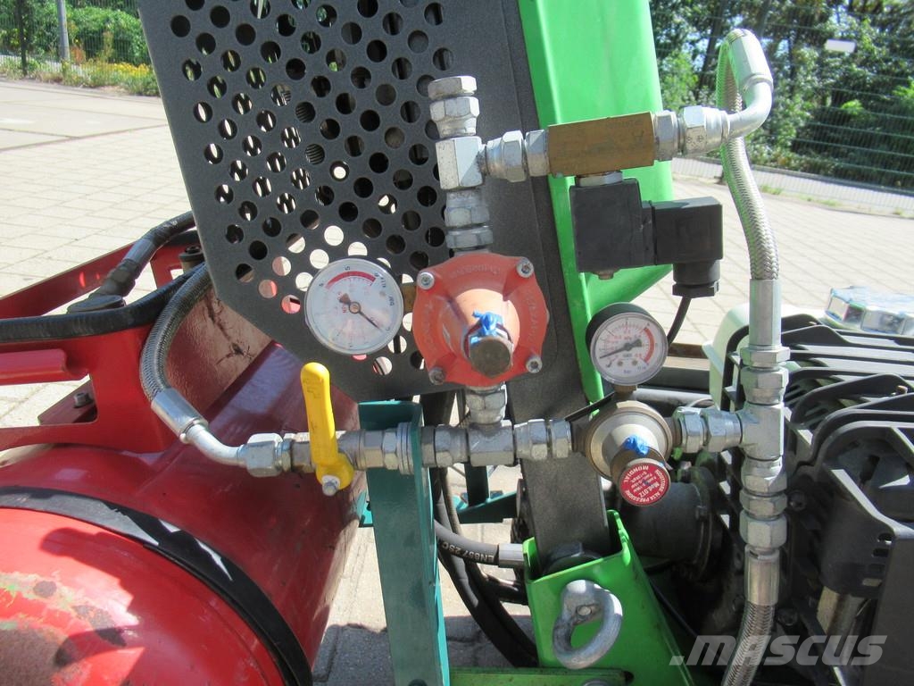 Weed Control + Kersten Traction-Comp + Air LPG Hyd Innenraumkehrmaschinen