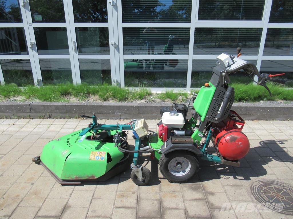 Weed Control + Kersten Traction-Comp + Air LPG Hyd Innenraumkehrmaschinen