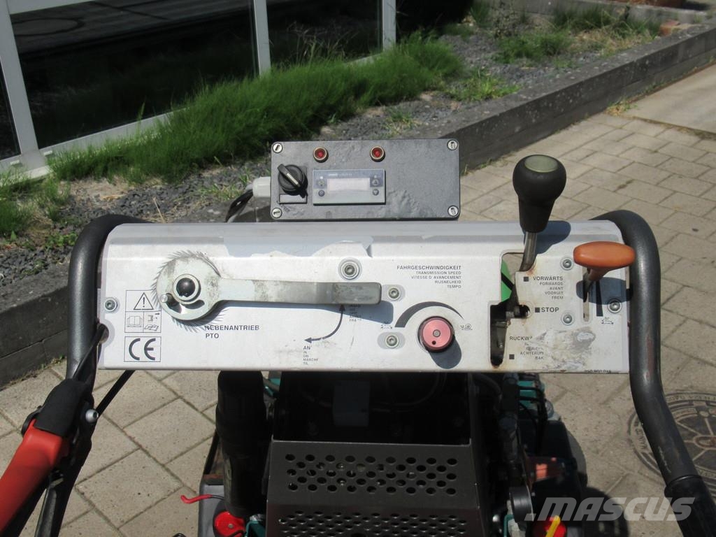Weed Control + Kersten Traction-Comp + Air LPG Hyd Innenraumkehrmaschinen