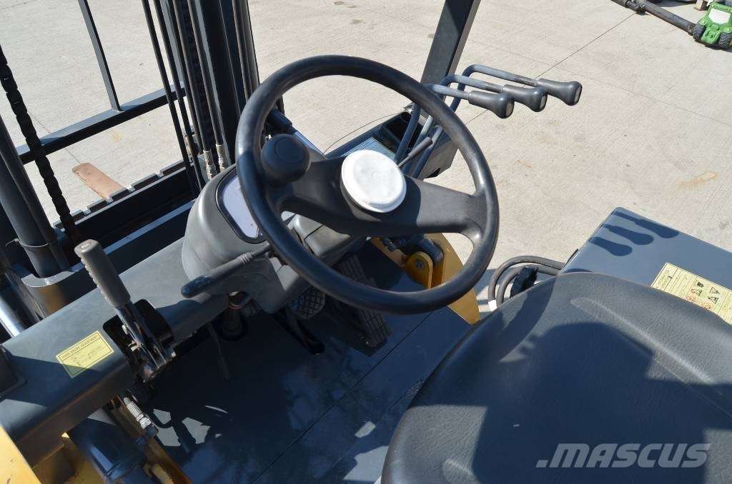 Detank FB30 Electric forklifts