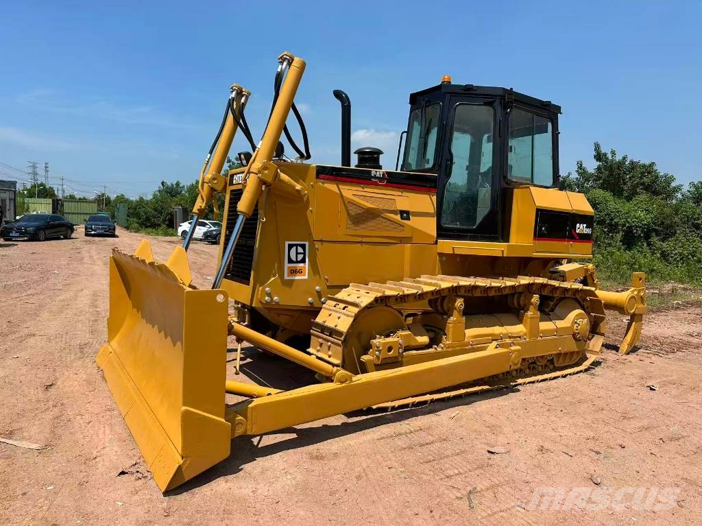 CAT D6G Kāpurķēžu buldozeri