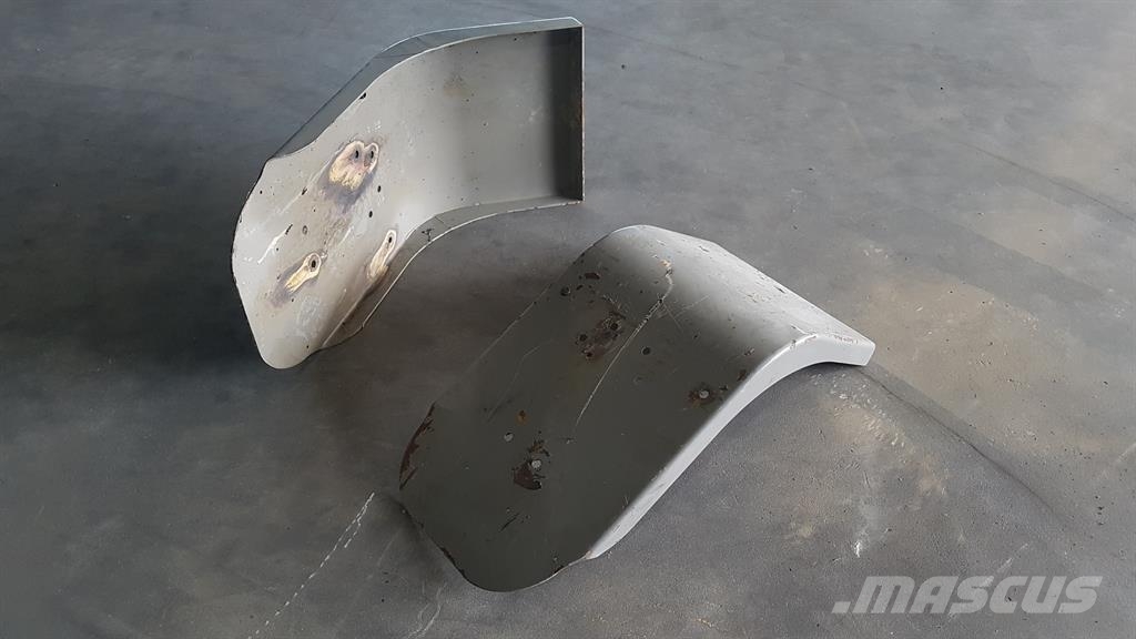 Volvo L30B-ZM2814132/ZM2814133-Mud guard/Kotfluegel Chassis and suspension